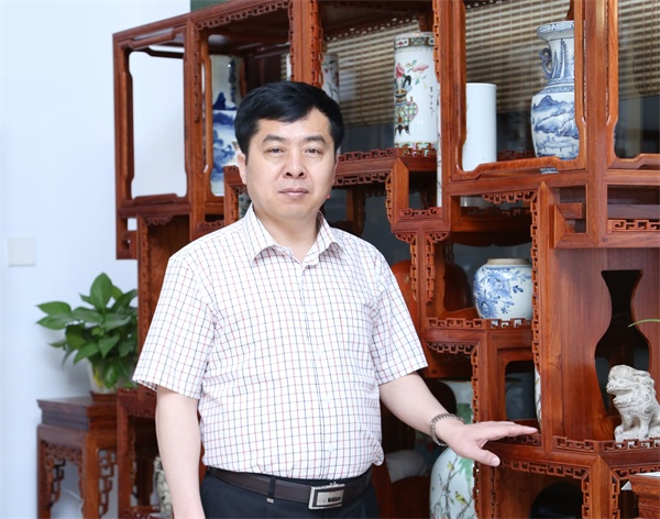总裁照片_看图王.jpg