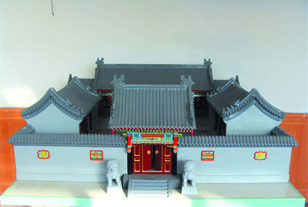 邢坤纸雕作品《老北京四合院》.png