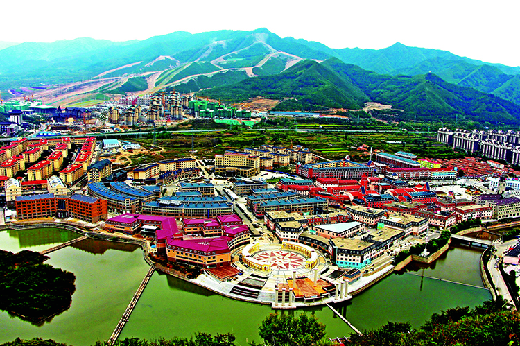 2、 大美冬奥城  拍摄地：崇礼 作者：迟国正.jpg