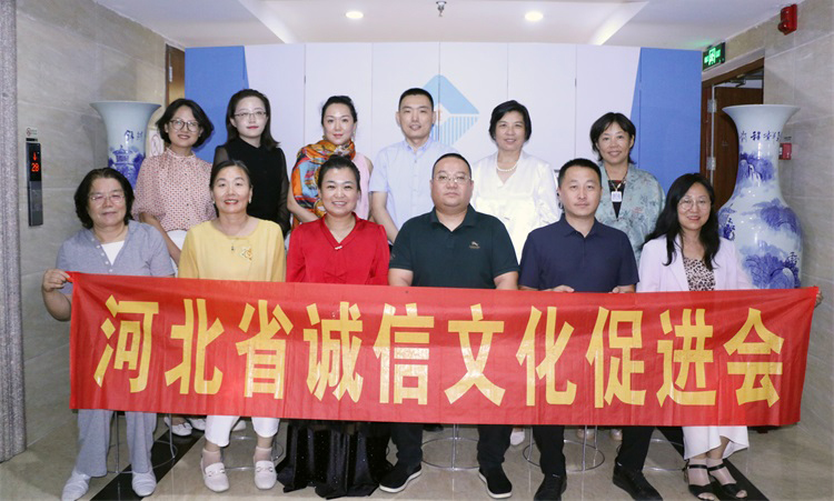 合影3.JPG
