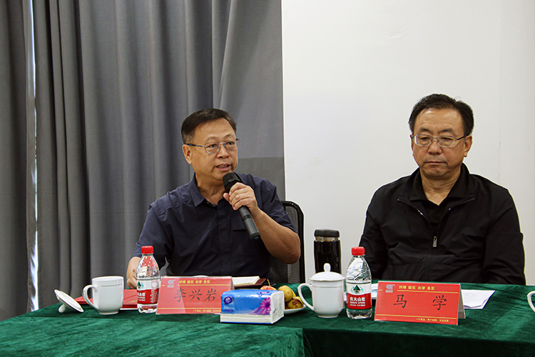 8 新入会的副会长李兴岩表态发言.jpg